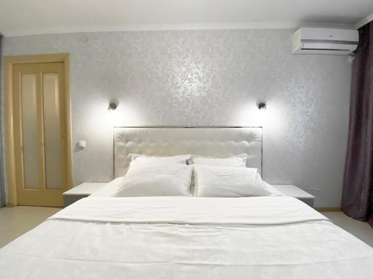 Beautiful 1-Bedroom Near Most City Center دنيبروبيتروفسك المظهر الخارجي الصورة