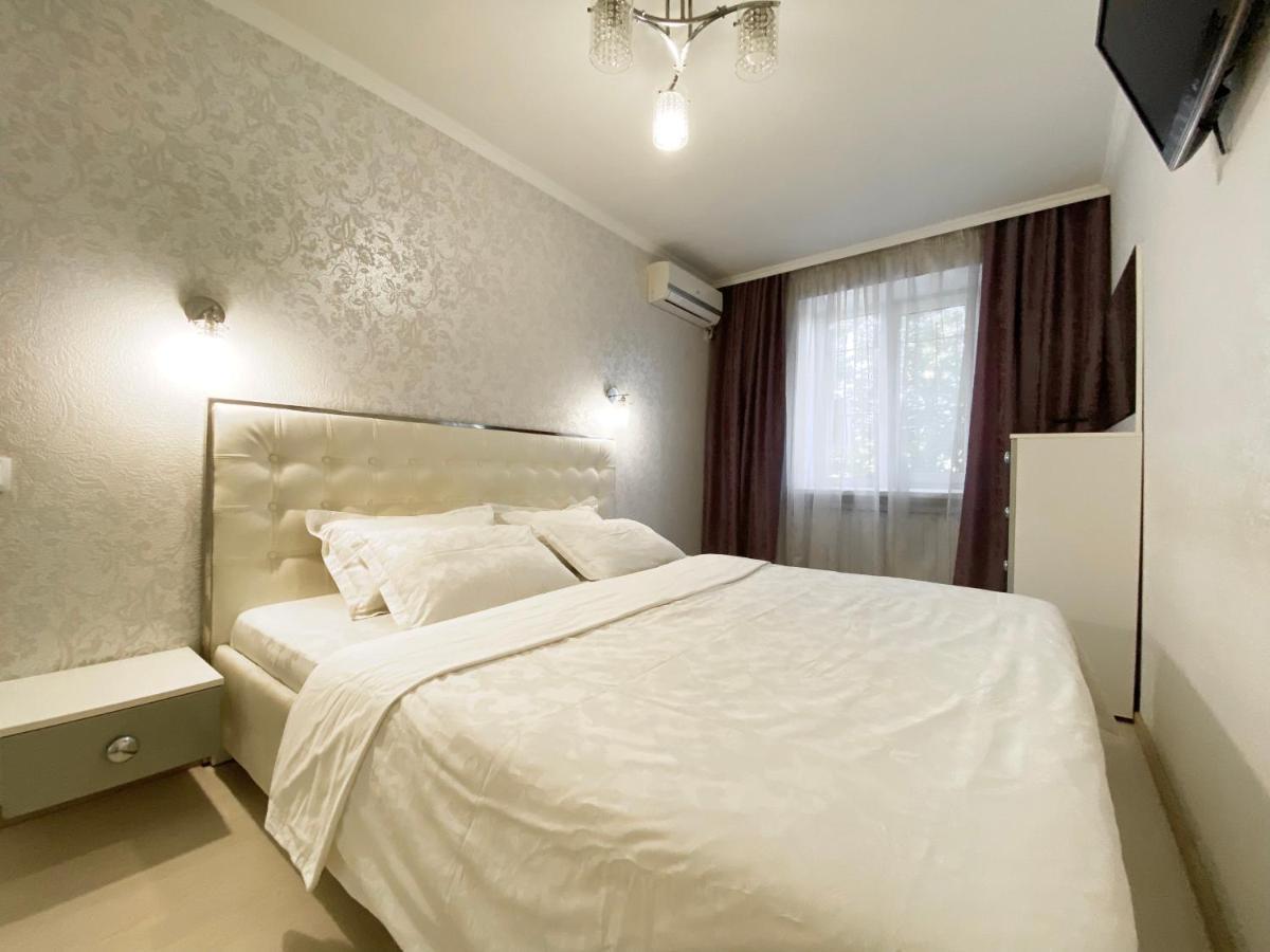Beautiful 1-Bedroom Near Most City Center دنيبروبيتروفسك المظهر الخارجي الصورة